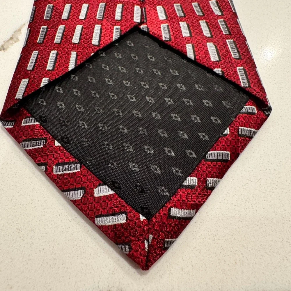 Raphael Silk Tie Mens Red Geometric Bar Pattern Made in USA Roma Milano